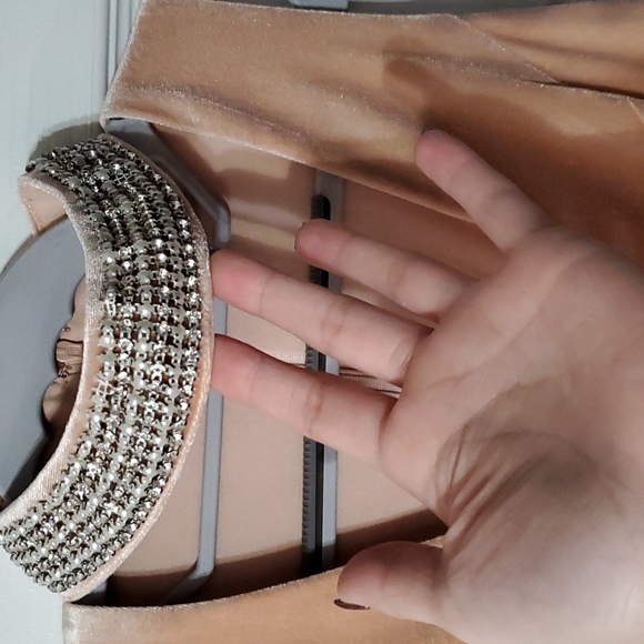 Dress - Picture 2 of 3